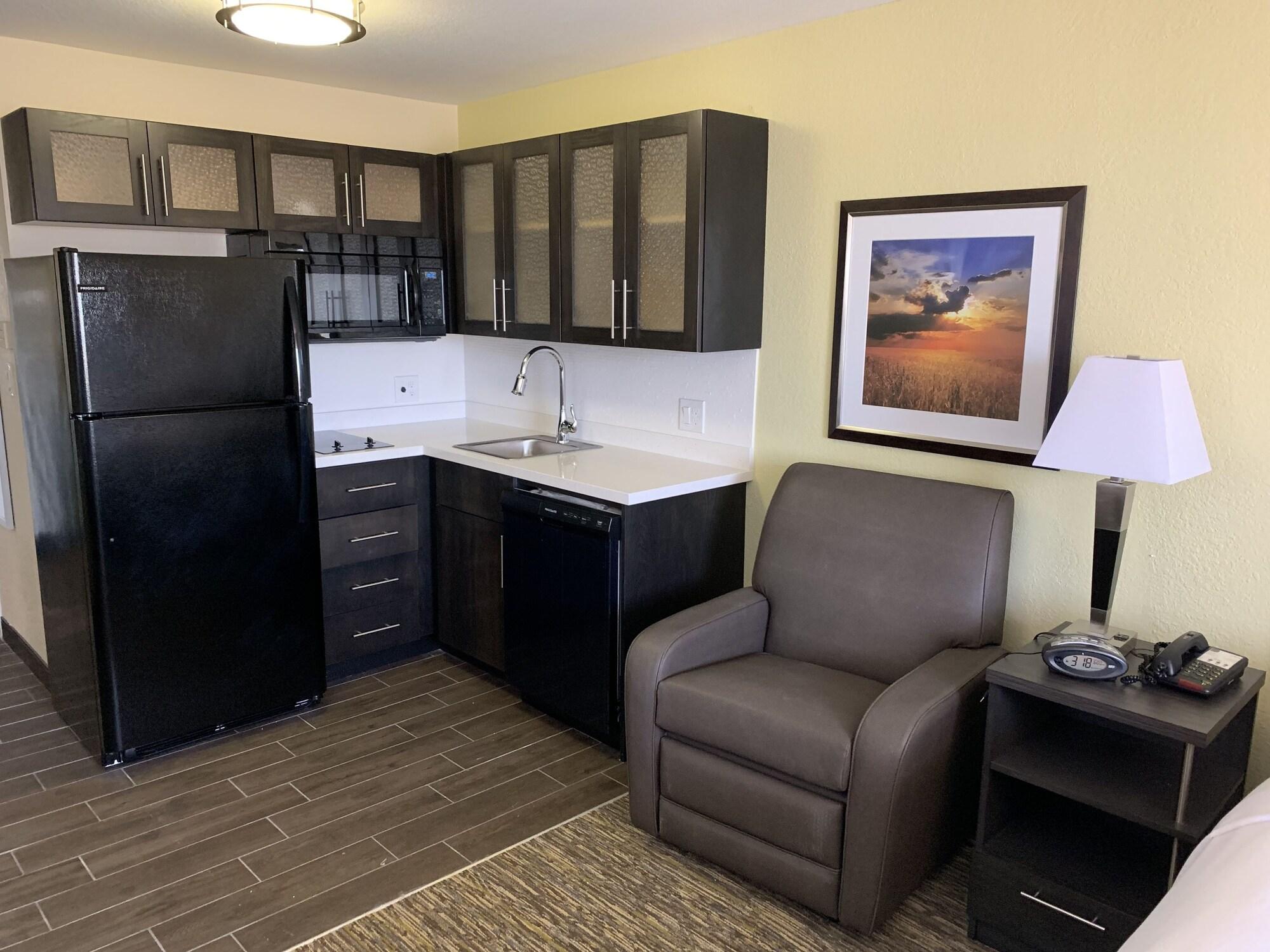 Candlewood Suites - Grand Prairie - Arlington By Ihg Ngoại thất bức ảnh